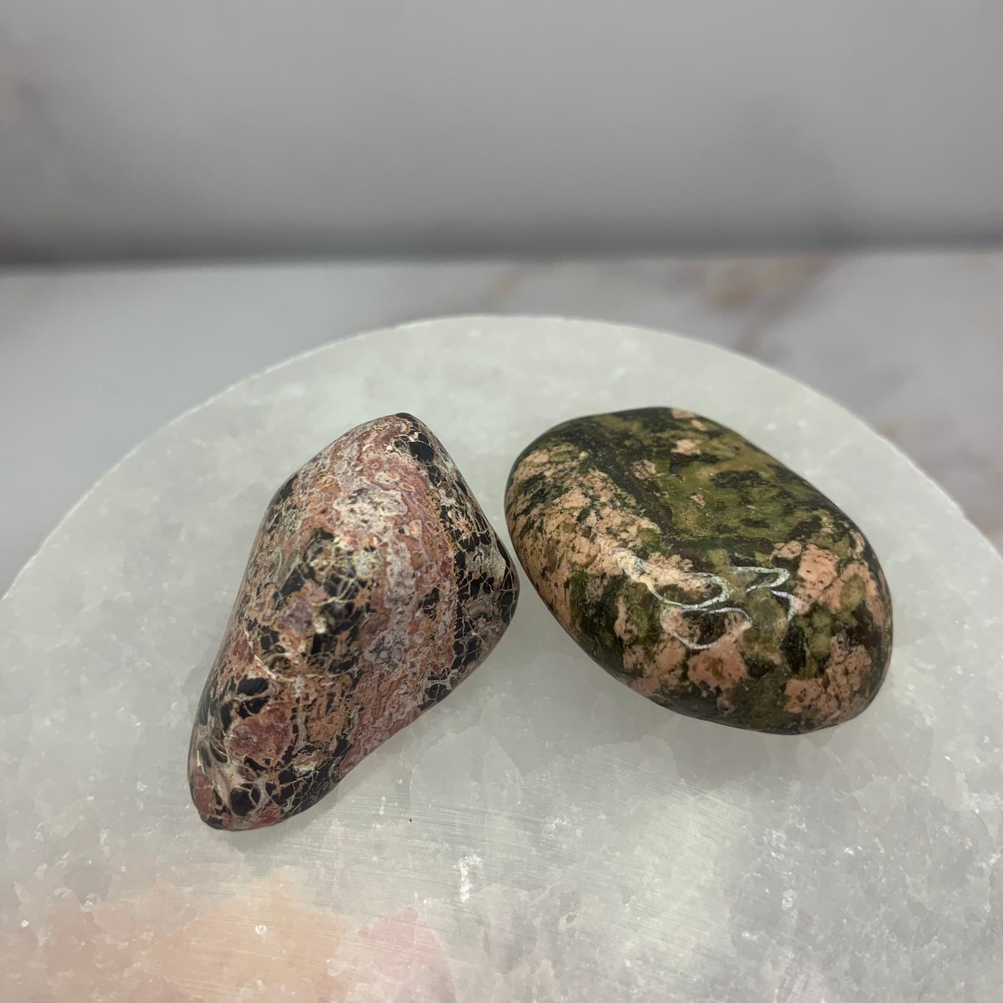 Gepolijste Luipaard Jaspis edelsteen – aardend en beschermend