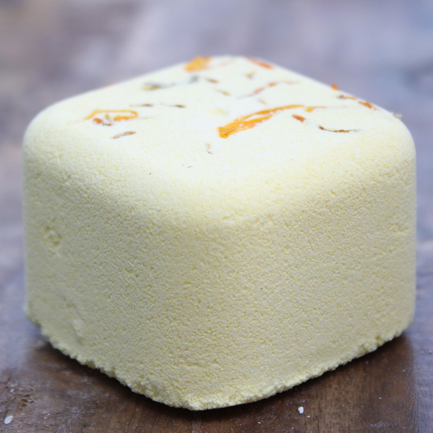 Gemma gemdroom de webshop voor al uw edelstenen, handgemaakte keramiek juwelen en kaarsen. Aromatherapie shower steamer 80g belgie focus booster