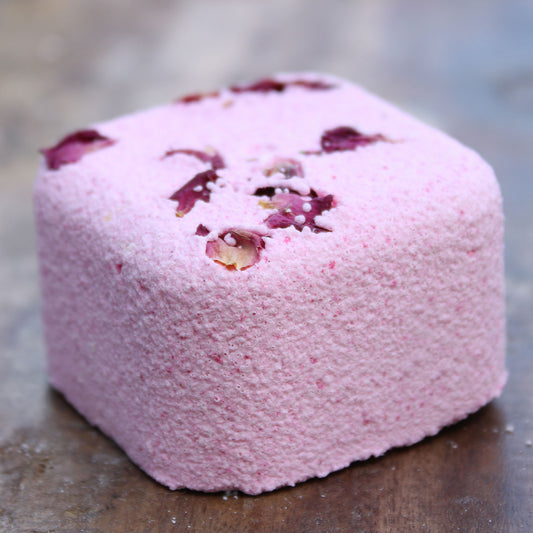 Gemma gemdroom de webshop voor al uw edelstenen, handgemaakte keramiek juwelen en kaarsen. Aromatherapie shower steamer 80g steamy shower belgie