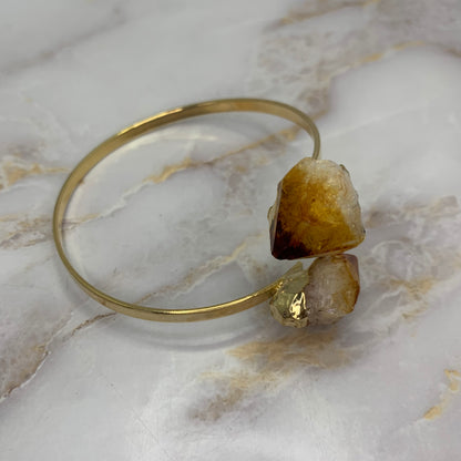 Handgemaakte Trien armband met plakgoud en citrien splitstenen – luxe en zonnige edelsteenarmband