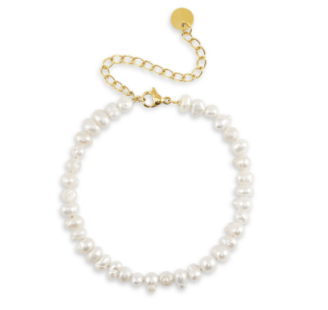 goede armband uit de Valentine collectie met iets bredere parels